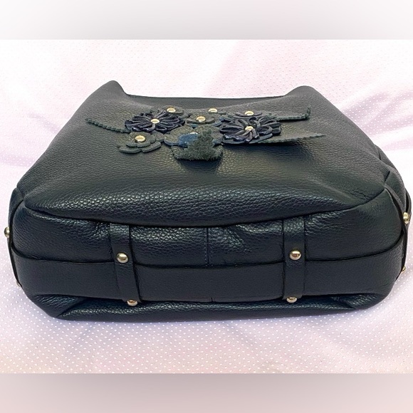 Vittoria Pacini leather rose appliqué convertible bag(navy bluer) Made in Italy - Picture 6 of 12